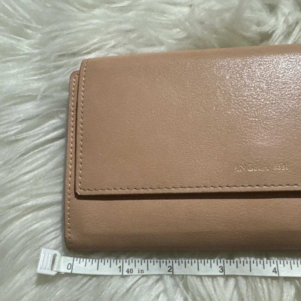 Angela Roi Dusty Pink Woman's Wallet Clean EUC